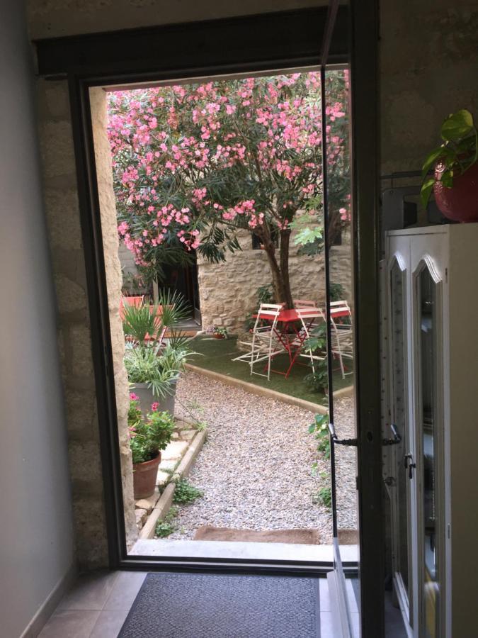 Chambre Sur Jardin Secret - Avignon Centre - Climatisee Eksteriør billede